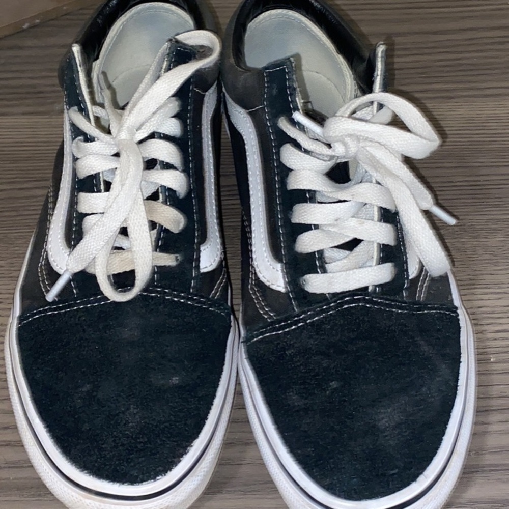VANS classics B + W shoes